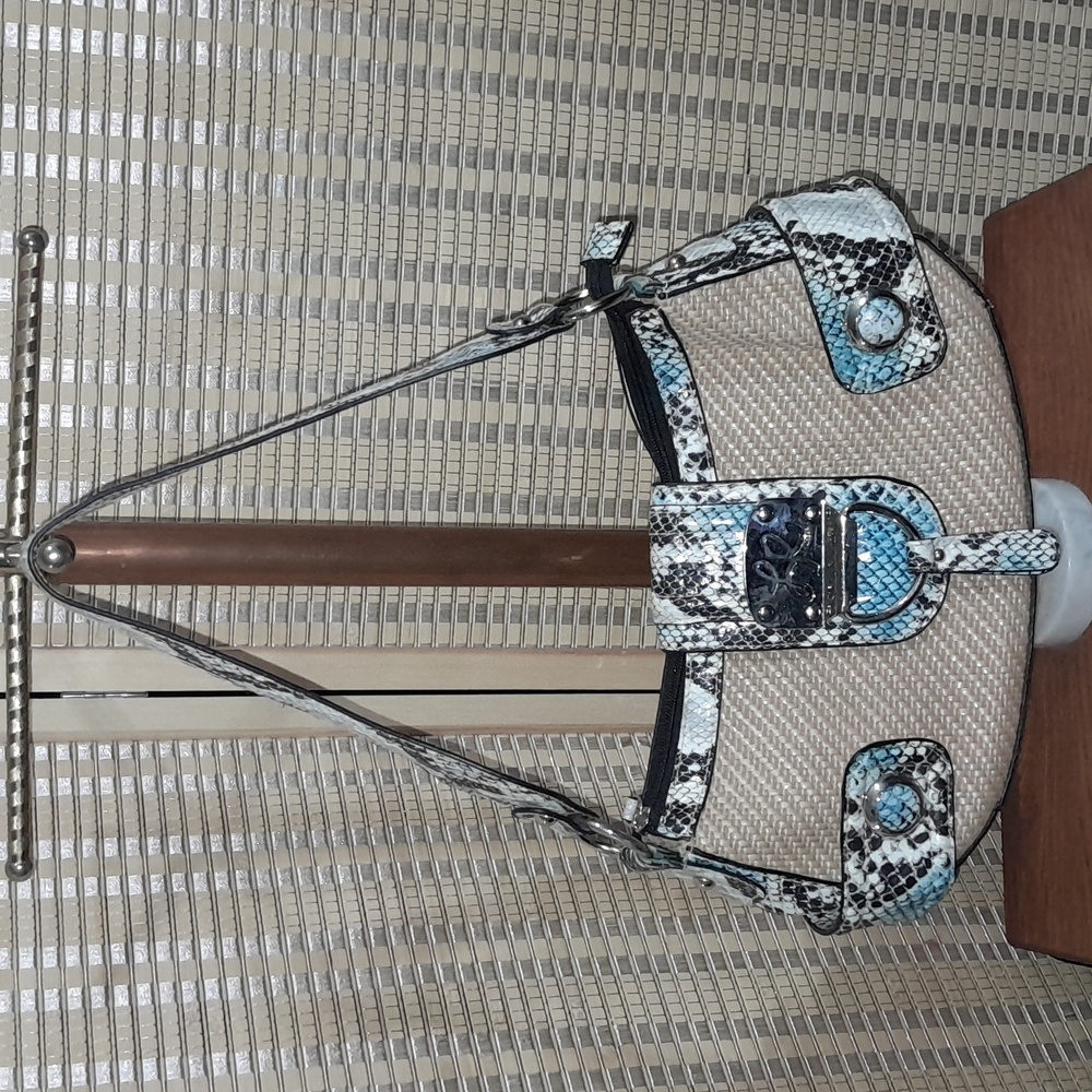 Linear LR Handbag